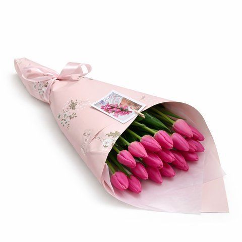 19 pink tulips with decoration
