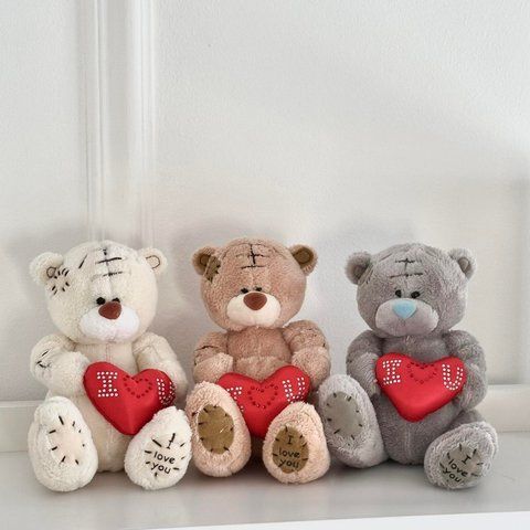 Little teddy bear in a dress whith heart (12cm)